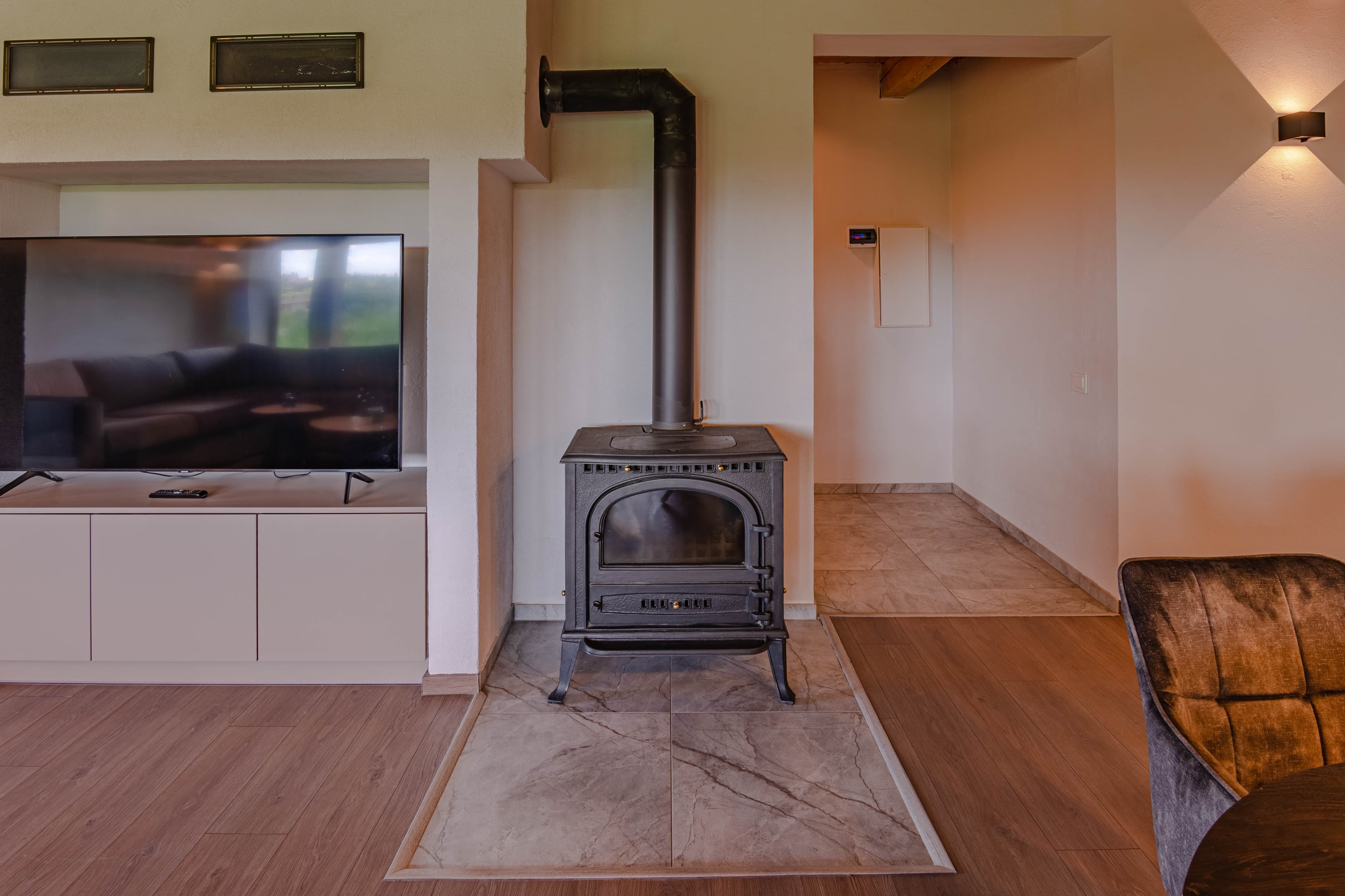Four-Bedroom House — BEIGE