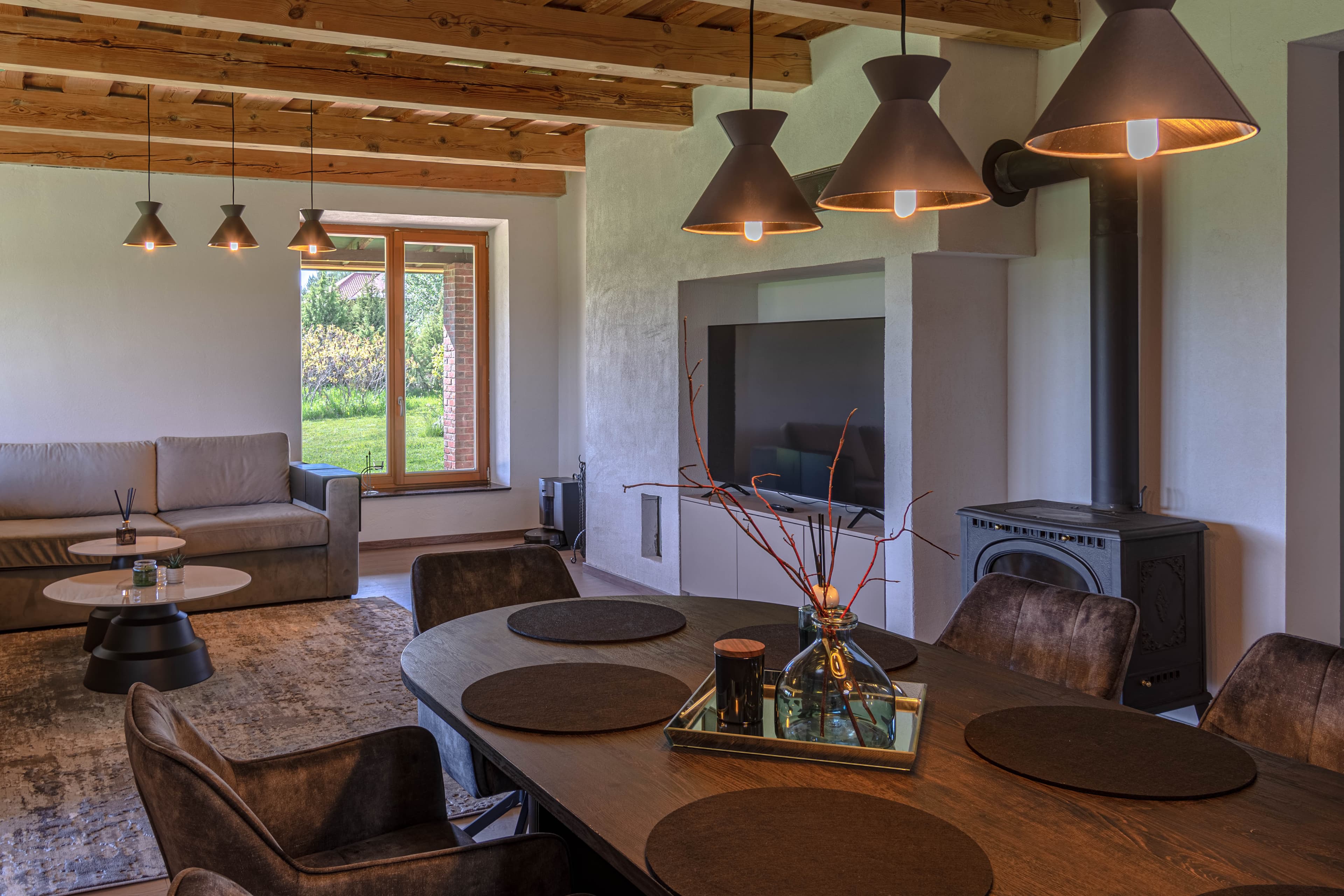 Four-Bedroom House — BEIGE