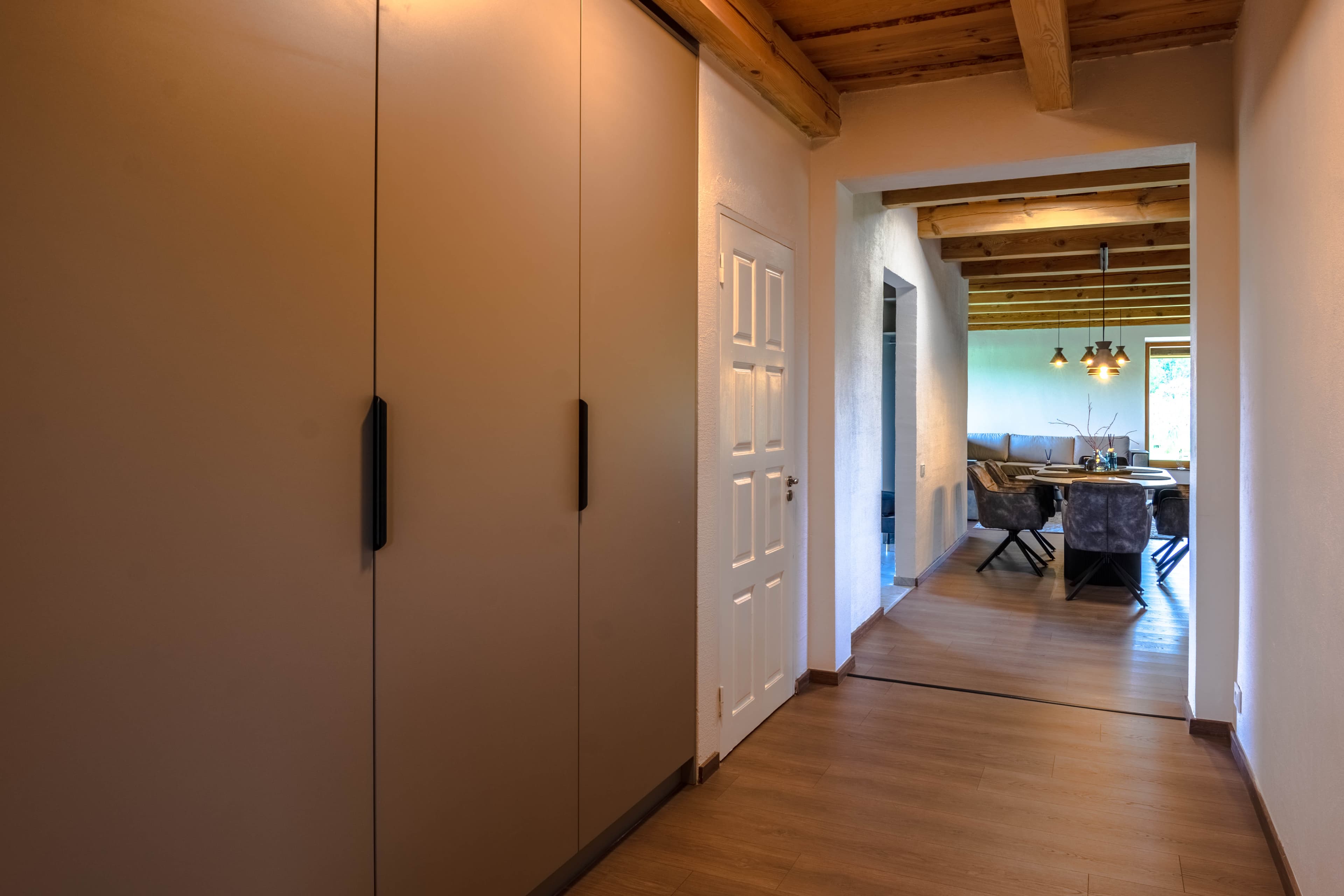 Four-Bedroom House — BEIGE